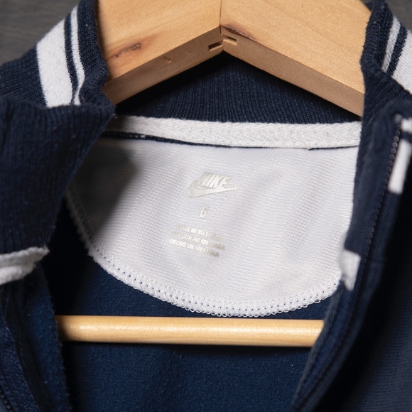 Kids Nike Sports Light Weight Zipper Jacket Sz 6 - Picture 3 of 5